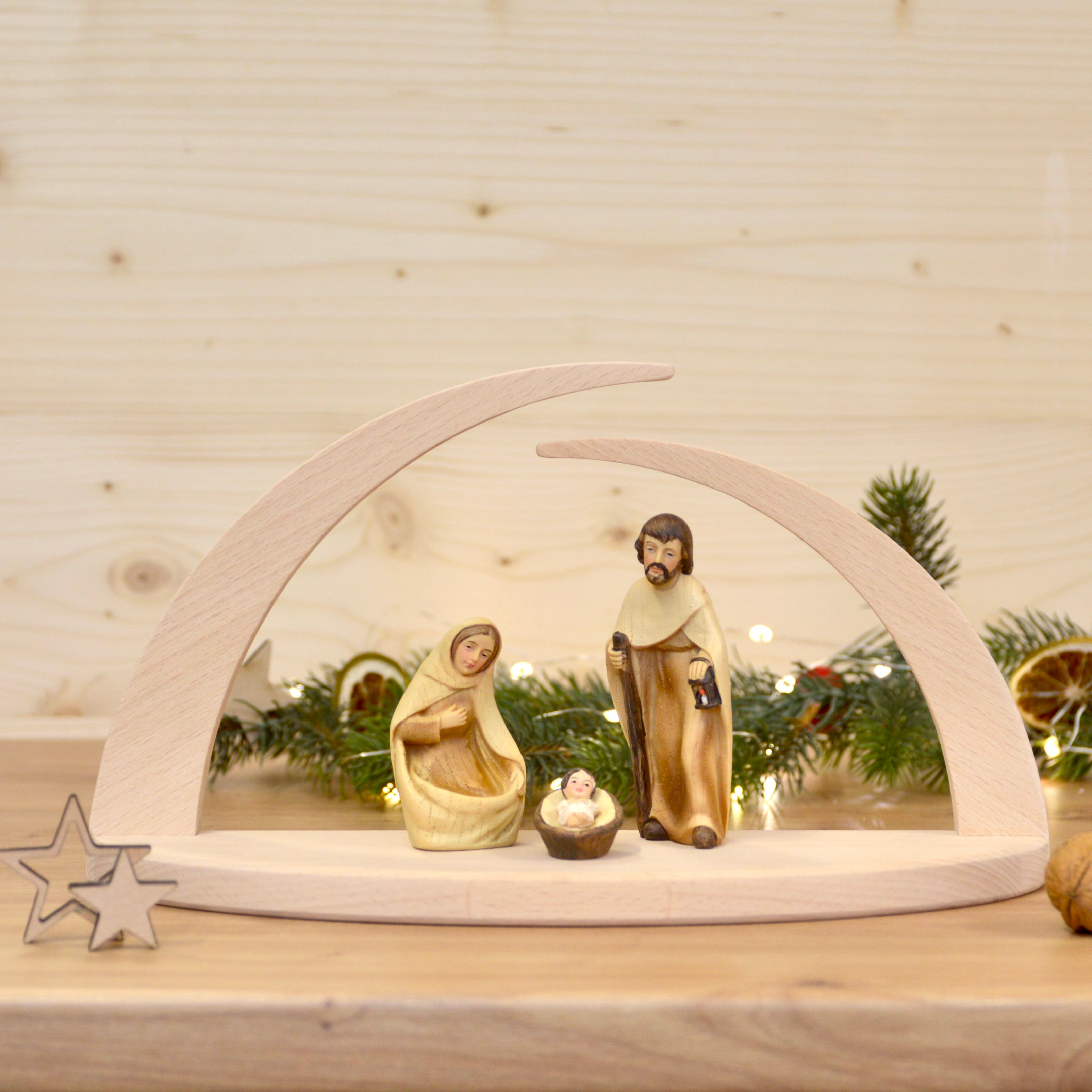 Zeitlose Weihnachtskrippe aus Buche