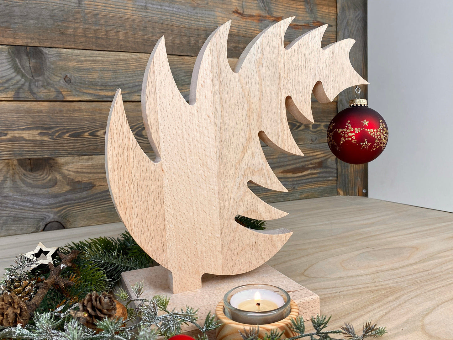 gebogener Tannenbaum für eine Kugel, Stern etc. - Christbaum - Weihnachtsdeko Hergestellt in Bayern