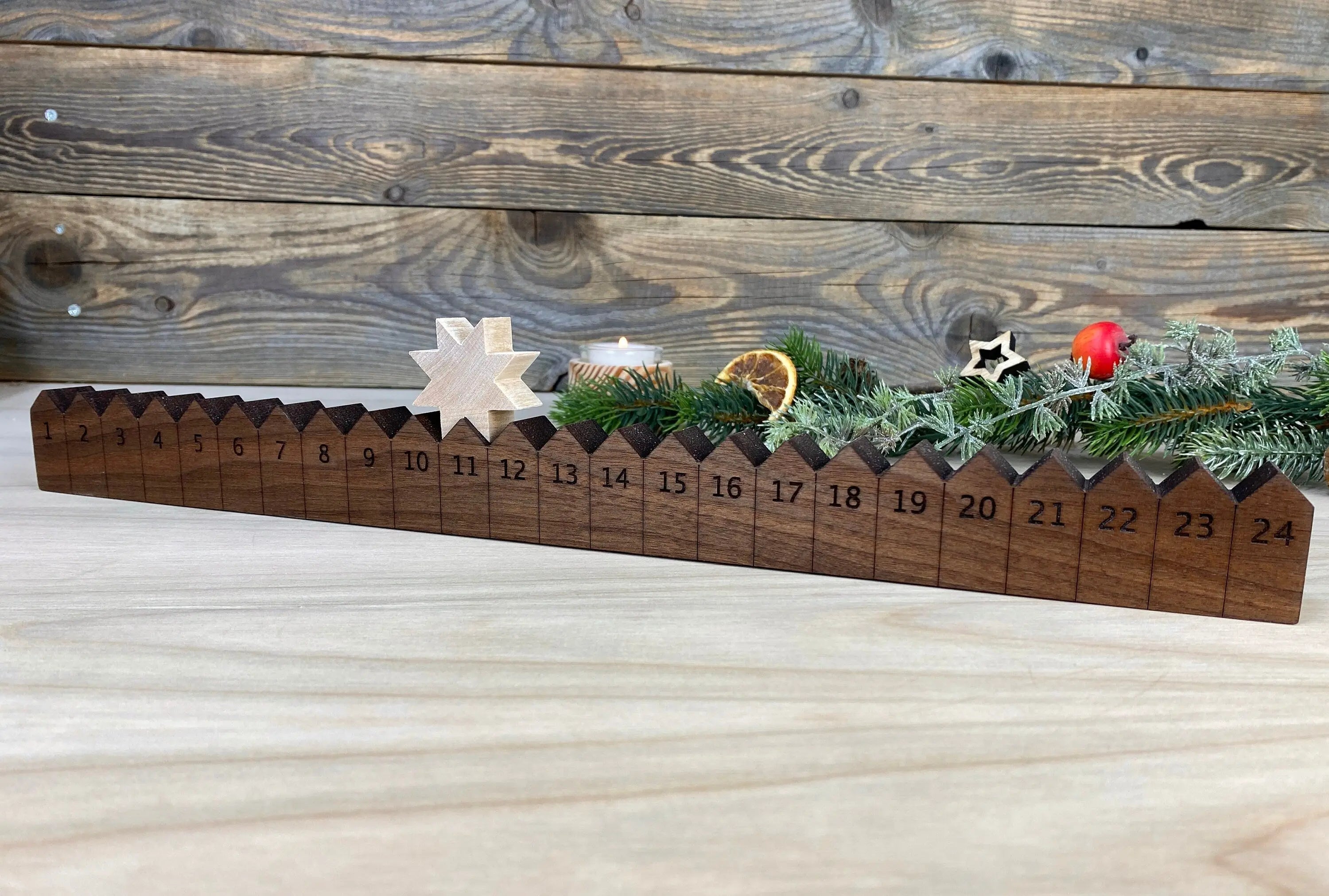Adventskalender Holzleiste mit Stern mit Lasergravur, Nussbaum