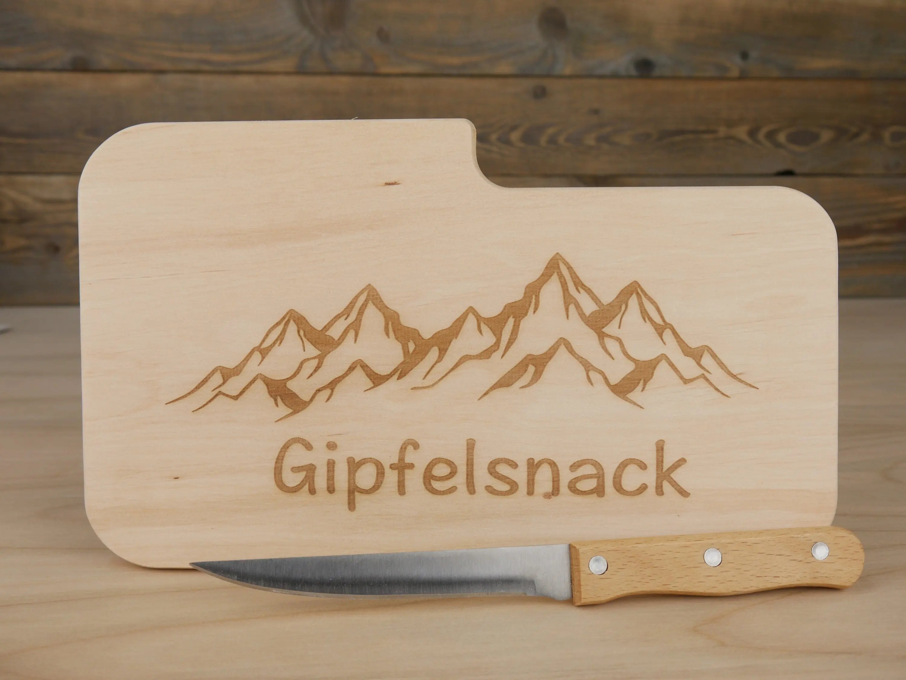 Schneidebrett mit Messer, Berge, personalisiertbar, aus massivem Erlenholz, Brotzeitbrett, Frühstücksbrett, Vesper