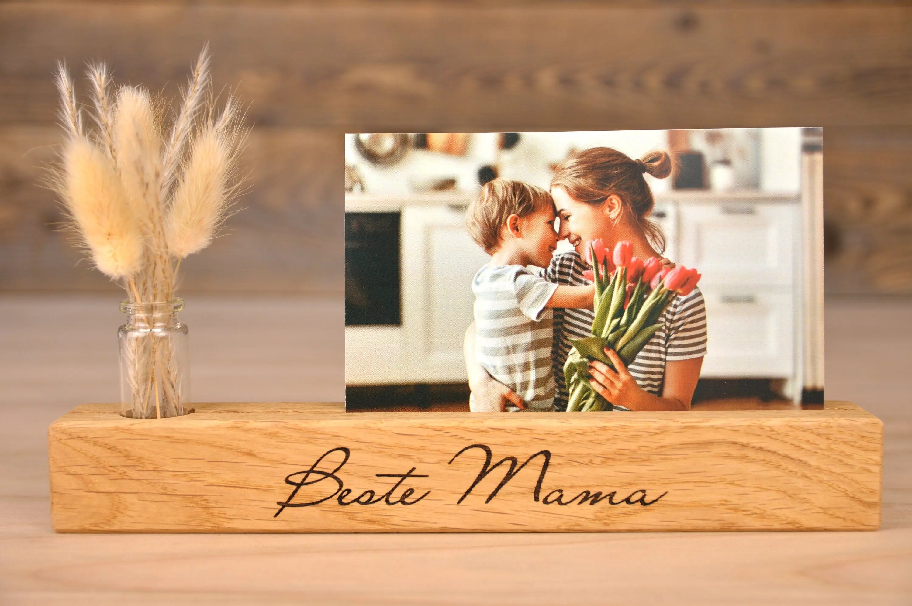 personalisierte Fotoleiste - aus Eichenholz mit Vase, Bilderleiste, Geschenk zum Muttertag, Muttertag, Kartenhalter, Kartenleiste
