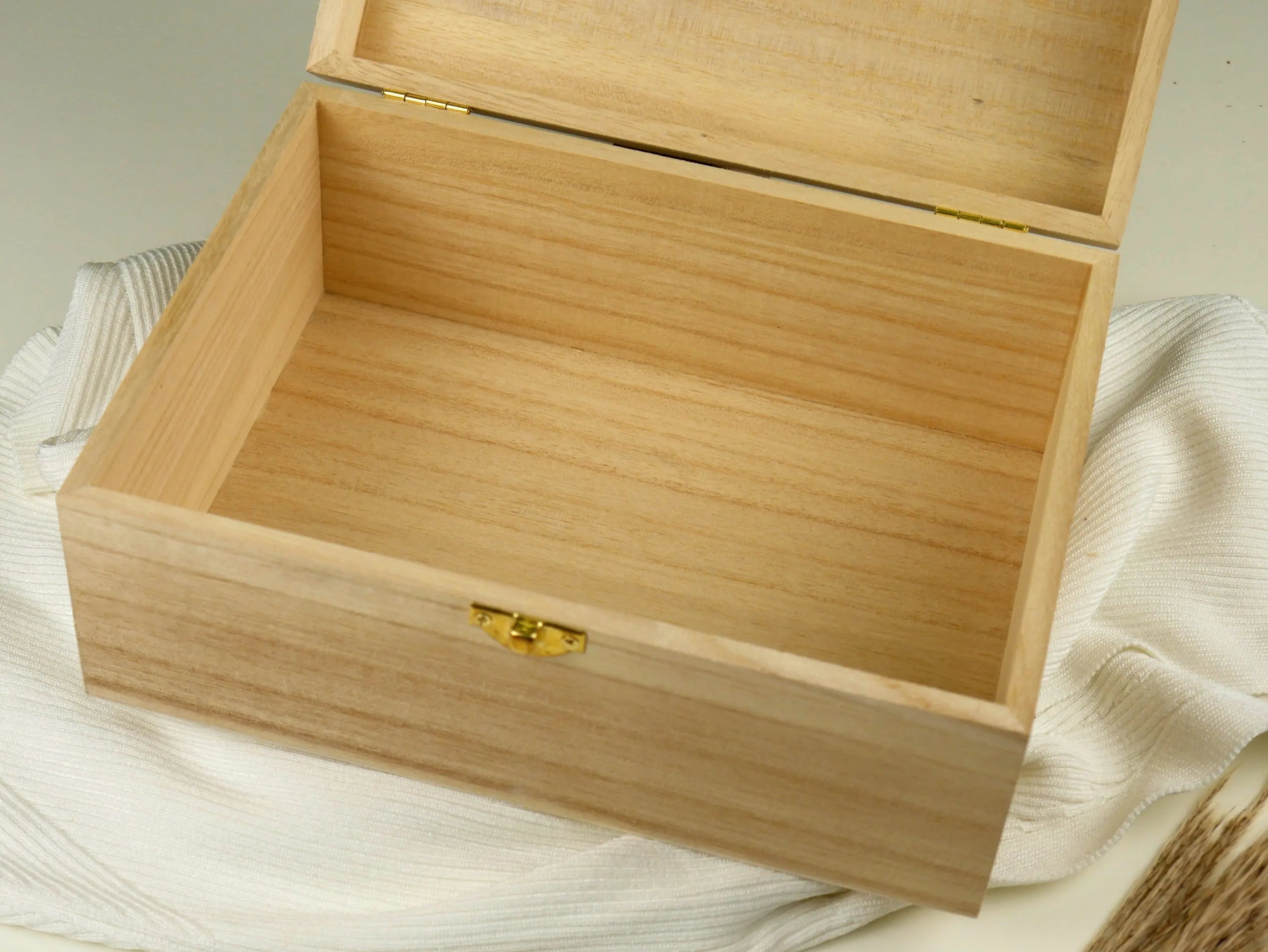 Erinnerungskiste aus Holz, Geschenkbox zur Hochzeit, Hochzeitsgeschenk, Perfekt zur Hochzeit, Verlobung