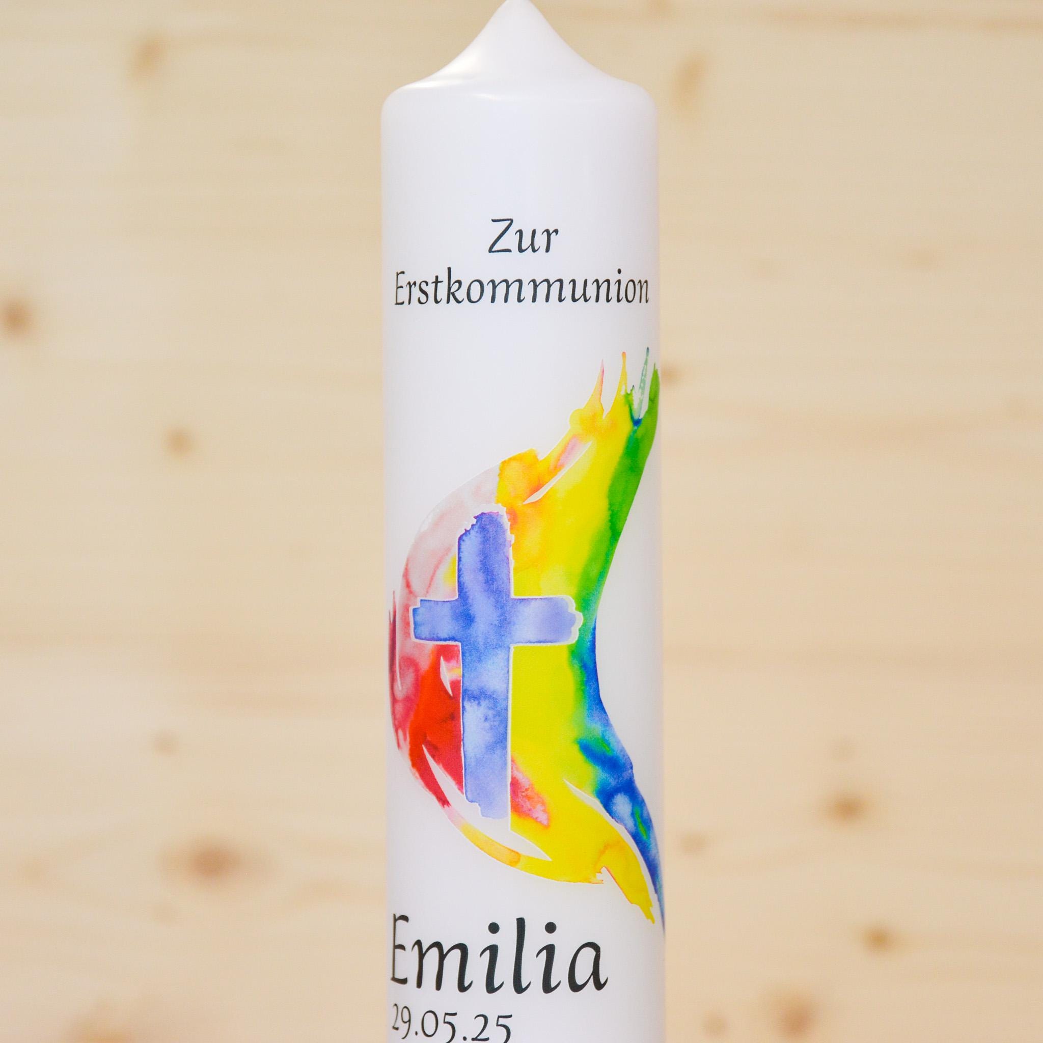 Personalisierte Kommunionkerze Regenbogen Kreuz Emilia – Mit Name, Datum & Spruch – Kerze zur Erstkommunion - Erstkommunion