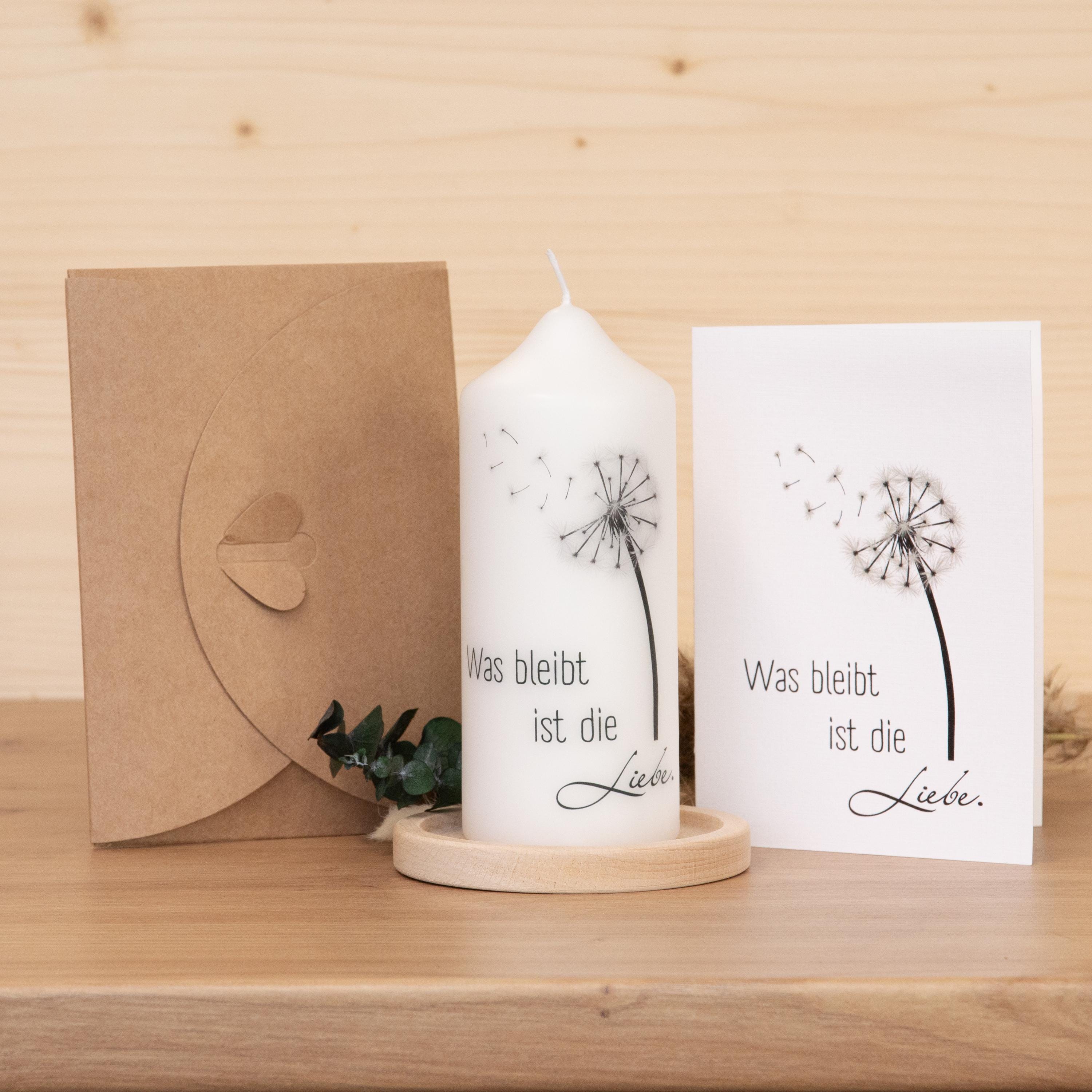 Trauerkerze - Was bleibt ist die Liebe - Geschenkset mit Kerze, Grußkarte und Kuvert, Gedenklicht, Geschenk für Trauernde, Trauergeschenk