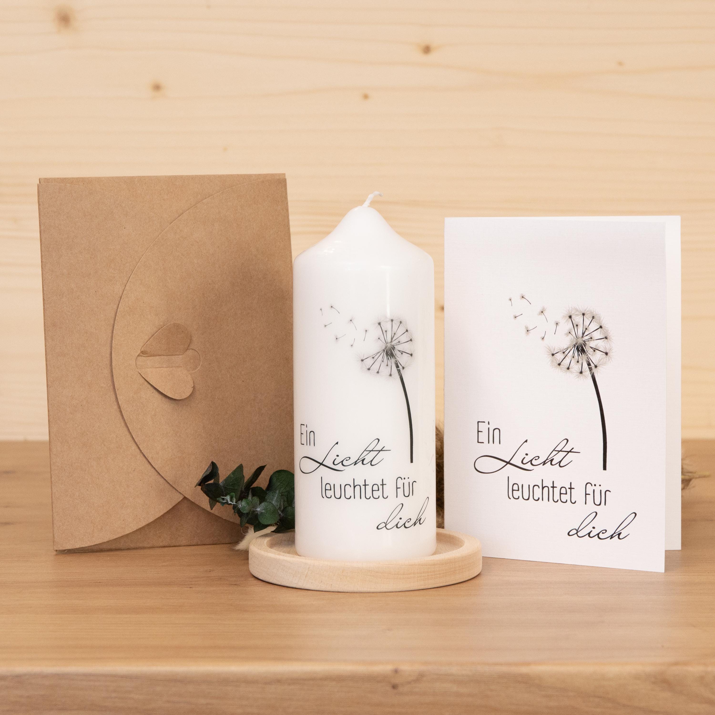 Trauerkerze - Ein Licht leuchtet für dich - Geschenkset mit Kerze, Grußkarte und Kuvert, Gedenklicht, Geschenk für Trauernde, Trauergeschenk