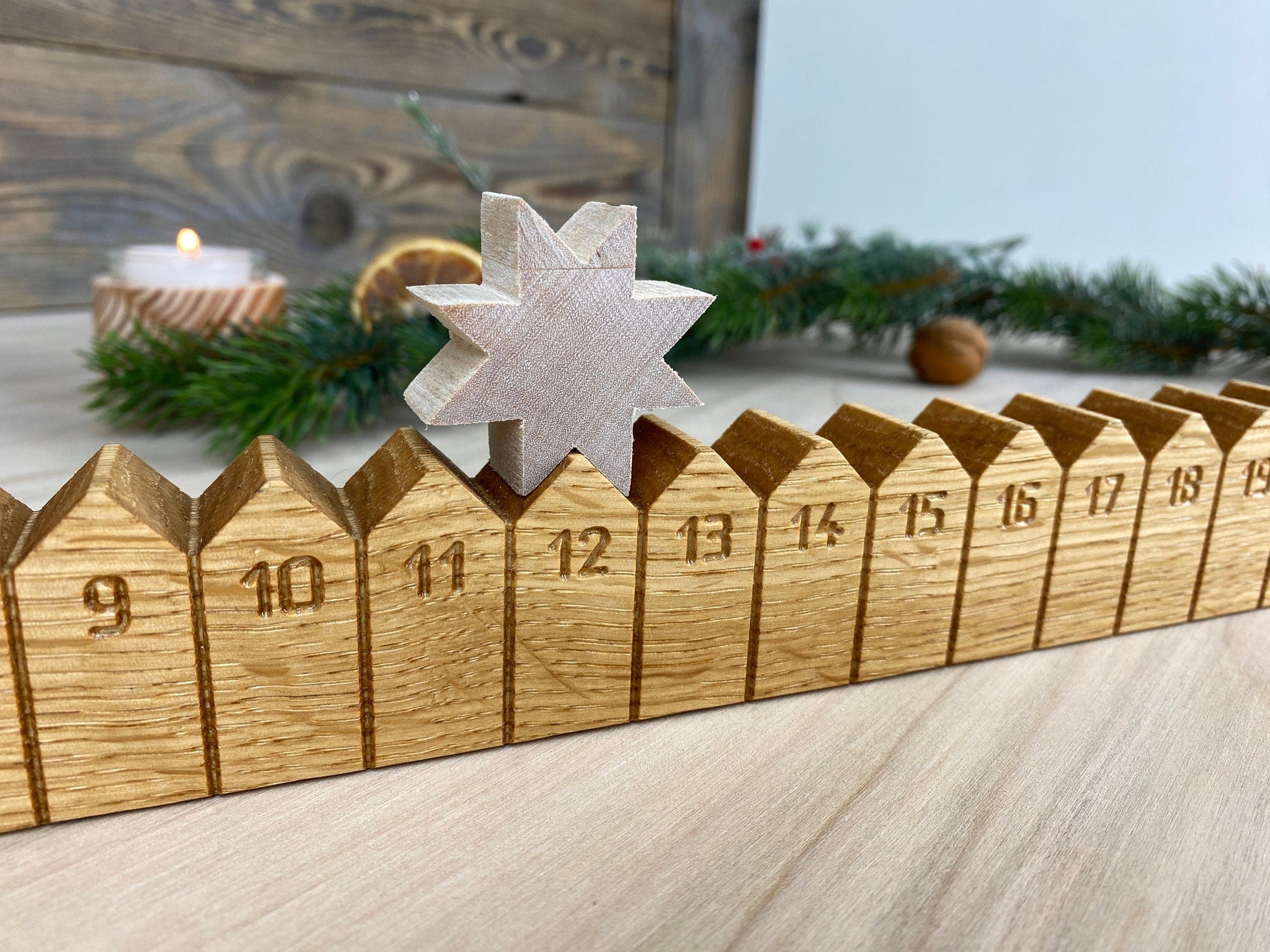 Adventskalender Holzleiste mit Stern graviert, Eiche