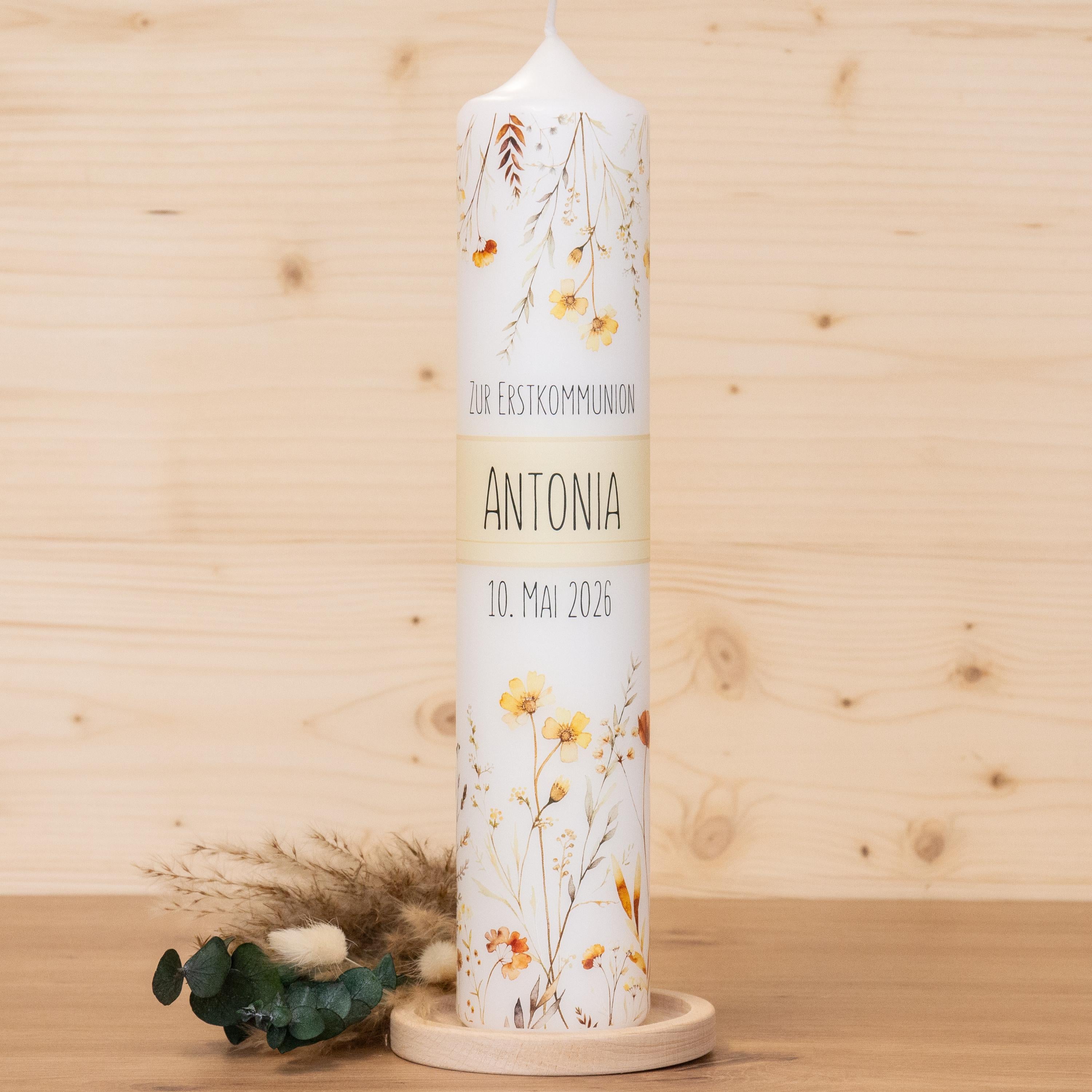 Personalisierte Kommunionkerze Blumenwiese - Antonia – Mit Name, Datum & Spruch – Kerze zur Erstkommunion - Erstkommunion
