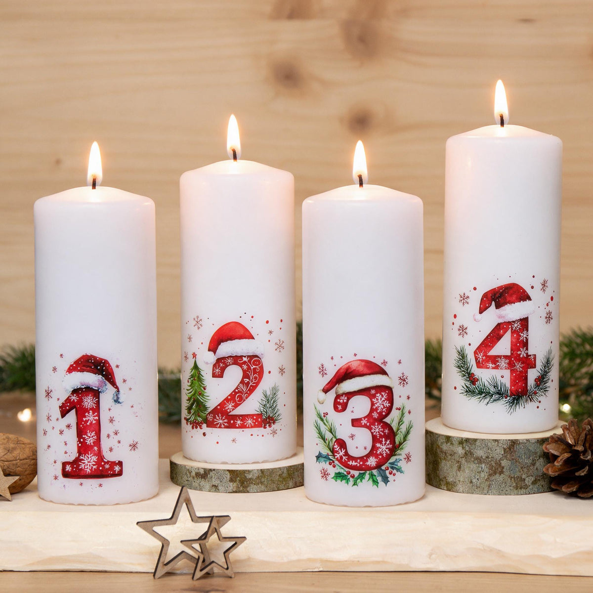 4 Adventskerzen mit Zahlen & Mützchen – Weihnachtskerzen Set für Adventskranz | Handgemacht | Weihnachtsdeko Deko | Geschenkidee